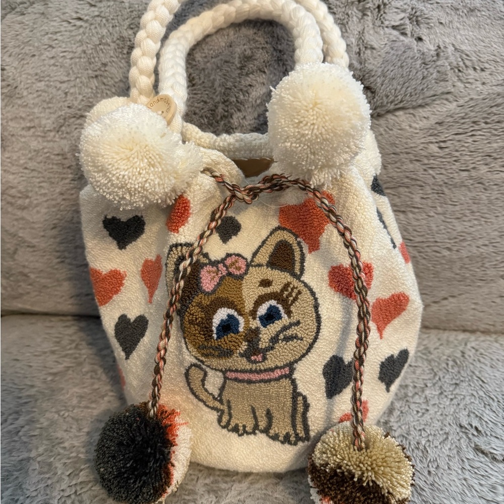 Wayuu hand bag. Cute kitty design with Pom Poms. Authentic Handmade.